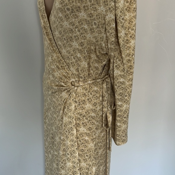 Women Wrap Dress size Large - Picture 3 of 4